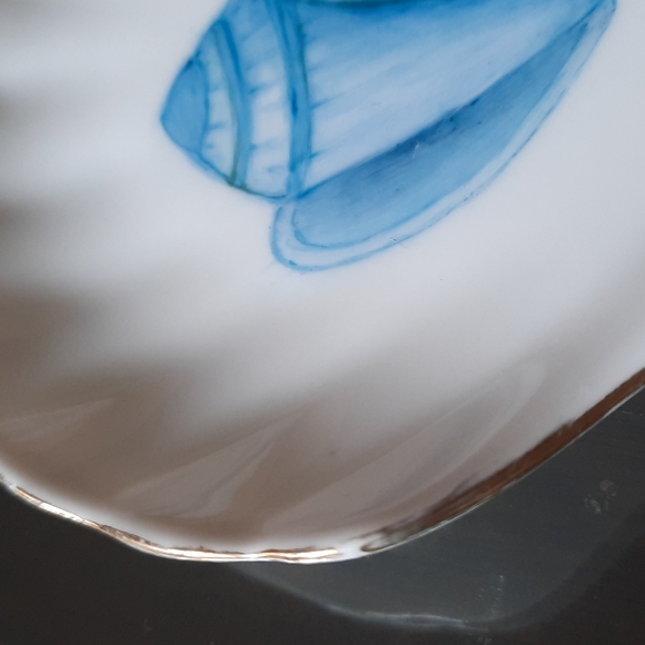 C Pendleton Porcelain Trinket Soap Dish Seashells Signed White Blue Small 4" - Picture 5 of 5